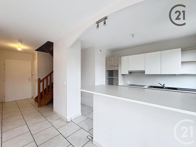 Appartement F3 &agrave; louer - 3 pi&egrave;ces - 63,20 m2 - Melun - 77 - ILE-DE-FRANCE