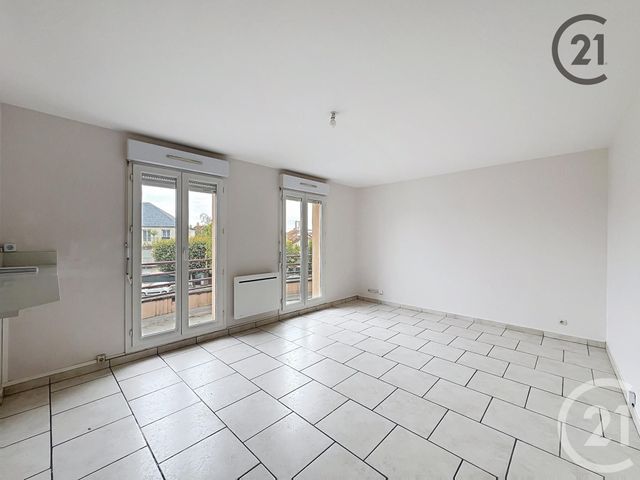 Appartement F3 &agrave; louer - 3 pi&egrave;ces - 63,20 m2 - Melun - 77 - ILE-DE-FRANCE