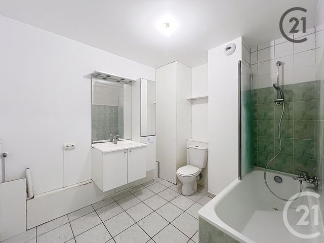 Appartement F3 &agrave; louer - 3 pi&egrave;ces - 63,20 m2 - Melun - 77 - ILE-DE-FRANCE