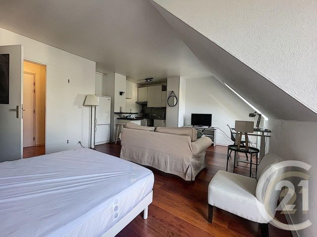 Appartement F1 &agrave; louer - 1 pi&egrave;ce - 30,60 m2 - Melun - 77 - ILE-DE-FRANCE