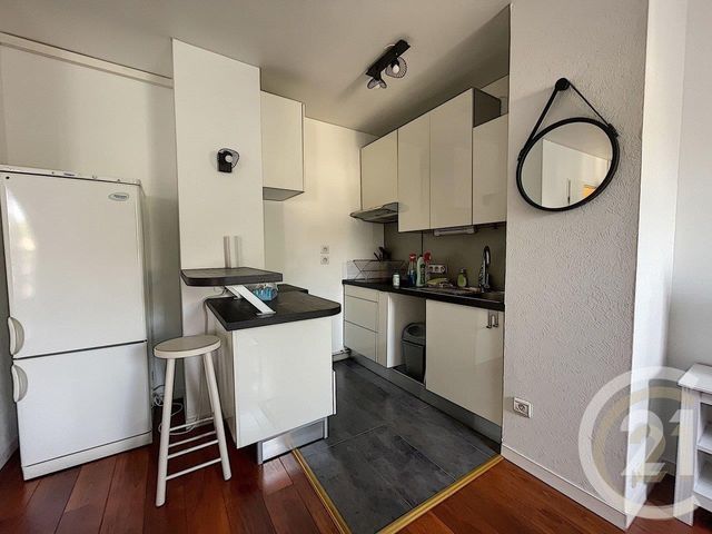Appartement F1 &agrave; louer - 1 pi&egrave;ce - 30,60 m2 - Melun - 77 - ILE-DE-FRANCE