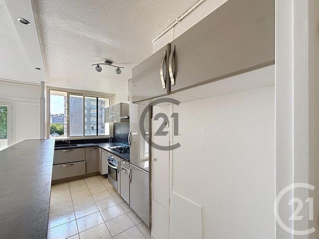 Appartement F4 &agrave; louer - 4 pi&egrave;ces - 76 m2 - Le Mee Sur Seine - 77 - ILE-DE-FRANCE