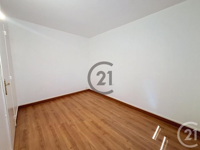 Appartement F4 &agrave; louer - 4 pi&egrave;ces - 76 m2 - Le Mee Sur Seine - 77 - ILE-DE-FRANCE