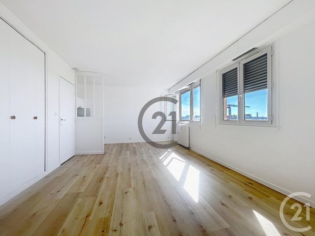 Appartement F1 &agrave; louer - 1 pi&egrave;ce - 30,02 m2 - Melun - 77 - ILE-DE-FRANCE