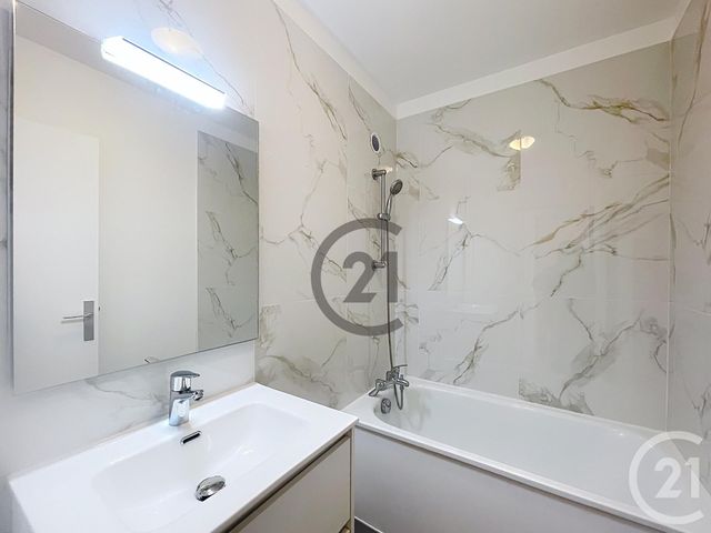 Appartement F1 &agrave; louer - 1 pi&egrave;ce - 30,02 m2 - Melun - 77 - ILE-DE-FRANCE