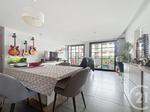 Appartement F4 &agrave; vendre - 4 pi&egrave;ces - 80 m2 - Melun - 77 - ILE-DE-FRANCE