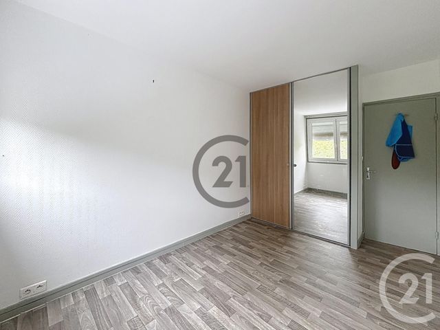 Appartement &agrave; louer - 5 pi&egrave;ces - 81,09 m2 - Avon - 77 - ILE-DE-FRANCE