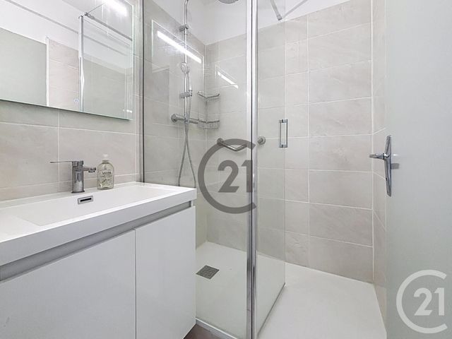 Appartement &agrave; louer - 5 pi&egrave;ces - 81,09 m2 - Avon - 77 - ILE-DE-FRANCE