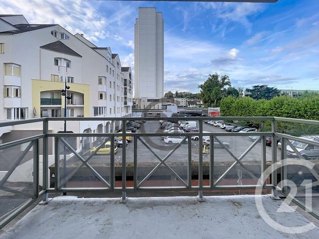 Appartement &agrave; louer - 3 pi&egrave;ces - 68 m2 - Dammarie Les Lys - 77 - ILE-DE-FRANCE