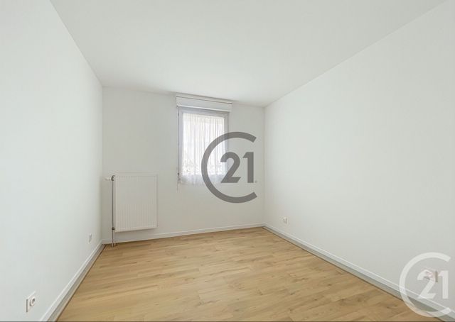 Appartement &agrave; louer - 3 pi&egrave;ces - 68 m2 - Dammarie Les Lys - 77 - ILE-DE-FRANCE