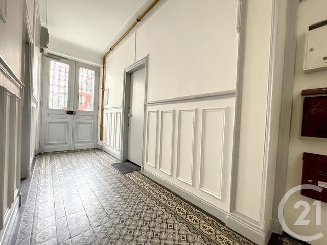 Appartement F2 &agrave; louer - 2 pi&egrave;ces - 33,70 m2 - Melun - 77 - ILE-DE-FRANCE