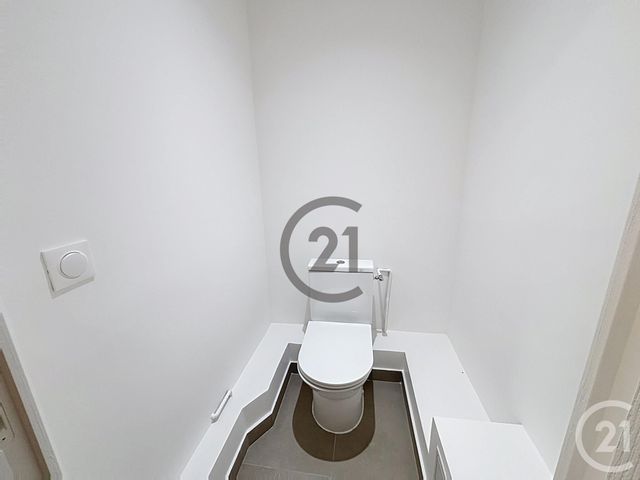 Appartement F4 &agrave; louer - 4 pi&egrave;ces - 96,88 m2 - Le Mee Sur Seine - 77 - ILE-DE-FRANCE