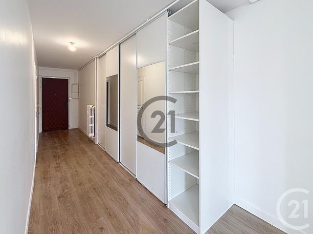 Appartement F4 &agrave; louer - 4 pi&egrave;ces - 96,88 m2 - Le Mee Sur Seine - 77 - ILE-DE-FRANCE