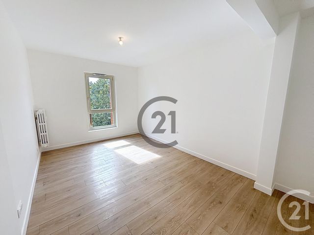 Appartement F4 &agrave; louer - 4 pi&egrave;ces - 96,88 m2 - Le Mee Sur Seine - 77 - ILE-DE-FRANCE