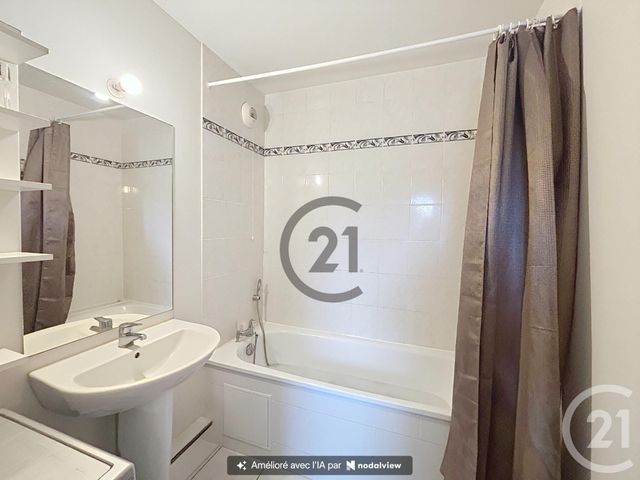Appartement F2 &agrave; louer - 2 pi&egrave;ces - 42,33 m2 - Melun - 77 - ILE-DE-FRANCE