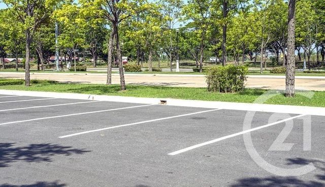 parking - MELUN - 77