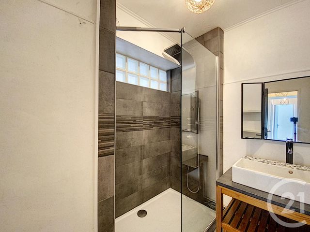 Appartement F4 &agrave; vendre - 4 pi&egrave;ces - 84,22 m2 - Melun - 77 - ILE-DE-FRANCE