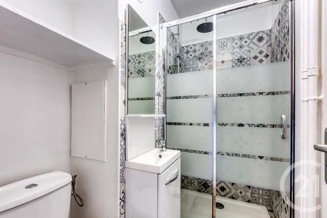 Appartement Studio &agrave; louer - 1 pi&egrave;ce - 26,60 m2 - Melun - 77 - ILE-DE-FRANCE