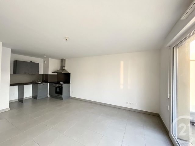 Appartement F2 &agrave; louer - 2 pi&egrave;ces - 45,10 m2 - Melun - 77 - ILE-DE-FRANCE