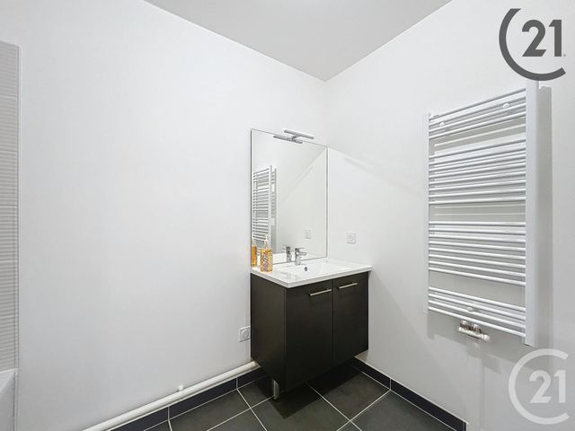 Appartement F3 &agrave; louer - 3 pi&egrave;ces - 58,96 m2 - Dammarie Les Lys - 77 - ILE-DE-FRANCE