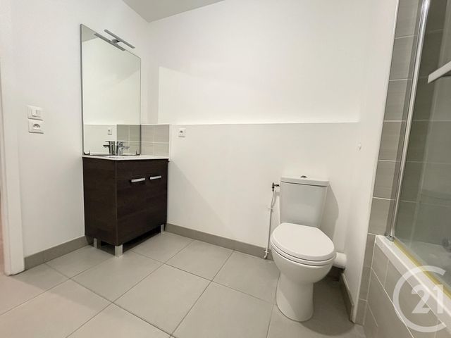 Appartement F2 &agrave; louer - 2 pi&egrave;ces - 38,50 m2 - Melun - 77 - ILE-DE-FRANCE
