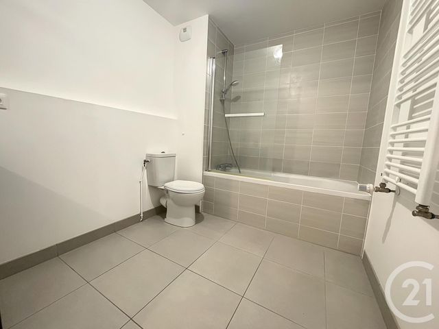 Appartement F2 &agrave; louer - 2 pi&egrave;ces - 38,50 m2 - Melun - 77 - ILE-DE-FRANCE