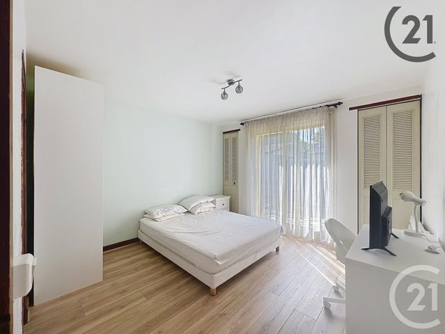 Appartement F2 &agrave; louer - 2 pi&egrave;ces - 31,10 m2 - Livry Sur Seine - 77 - ILE-DE-FRANCE