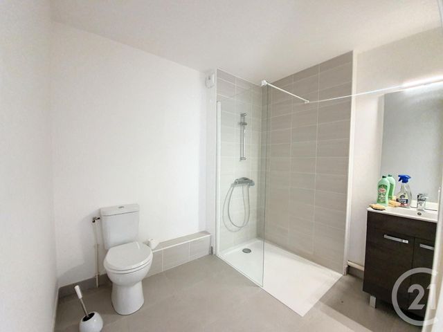 Appartement F2 &agrave; louer - 2 pi&egrave;ces - 41,55 m2 - Melun - 77 - ILE-DE-FRANCE