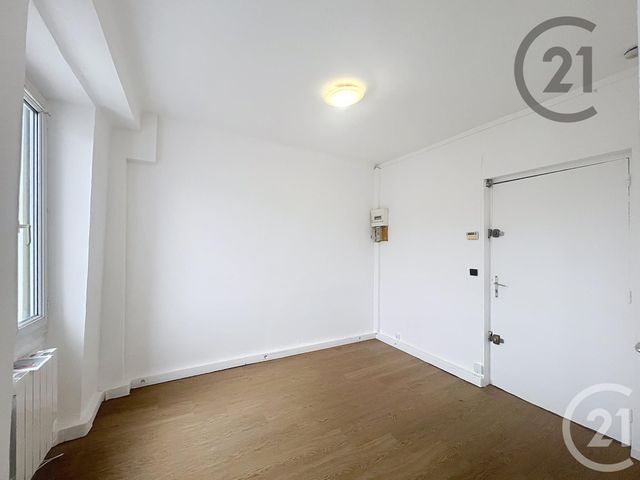 Appartement F1 &agrave; louer - 1 pi&egrave;ce - 14,20 m2 - Melun - 77 - ILE-DE-FRANCE