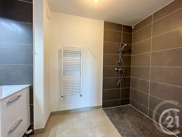 Appartement F3 &agrave; louer - 3 pi&egrave;ces - 61,35 m2 - Dammarie Les Lys - 77 - ILE-DE-FRANCE