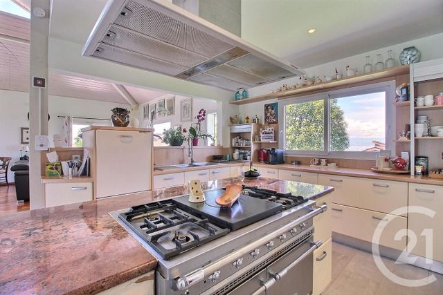 Maison à vendre - 6 pièces - 170 m2 - Evian Les Bains - 74 - RHONE-ALPES