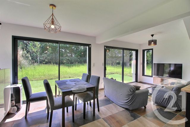Maison &agrave; louer - 4 pi&egrave;ces - 87,80 m2 - Chens Sur Leman - 74 - RHONE-ALPES