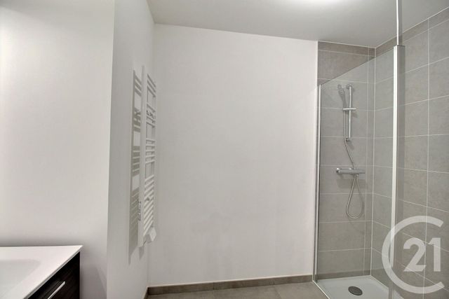 Appartement T3 &agrave; louer - 3 pi&egrave;ces - 71,31 m2 - Thonon Les Bains - 74 - RHONE-ALPES