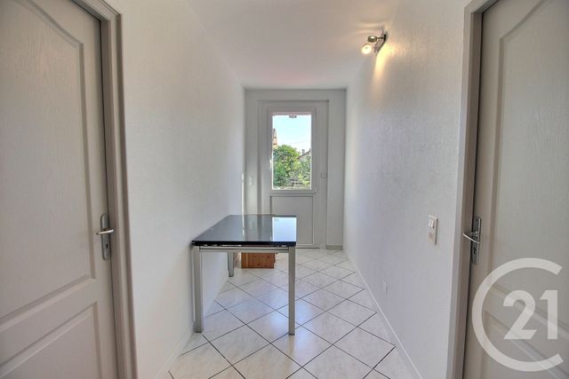 Appartement T4 &agrave; louer - 4 pi&egrave;ces - 110,24 m2 - Thonon Les Bains - 74 - RHONE-ALPES