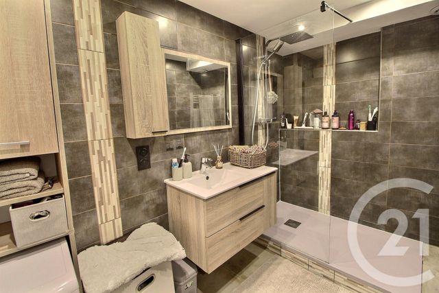 Appartement T2 &agrave; vendre - 2 pi&egrave;ces - 50,30 m2 - Evian Les Bains - 74 - RHONE-ALPES