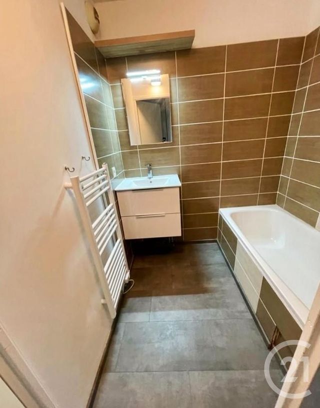 Appartement F4 &agrave; louer - 4 pi&egrave;ces - 72,09 m2 - Thonon Les Bains - 74 - RHONE-ALPES