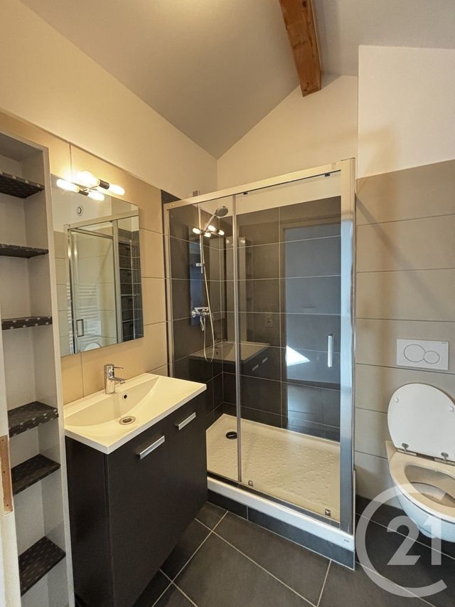 Appartement T3 &agrave; louer - 3 pi&egrave;ces - 44,96 m2 - Evian Les Bains - 74 - RHONE-ALPES