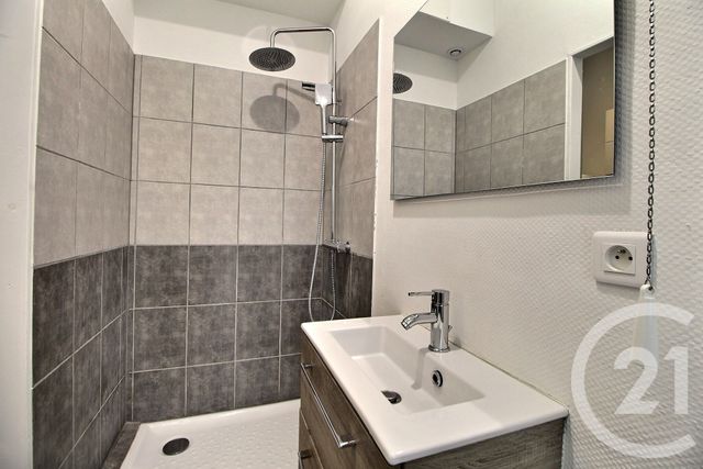 Appartement T2 &agrave; louer - 2 pi&egrave;ces - 39,78 m2 - Maxilly Sur Leman - 74 - RHONE-ALPES