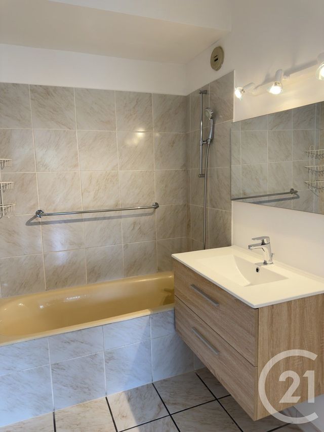 Appartement T2 &agrave; louer - 2 pi&egrave;ces - 35,27 m2 - Douvaine - 74 - RHONE-ALPES