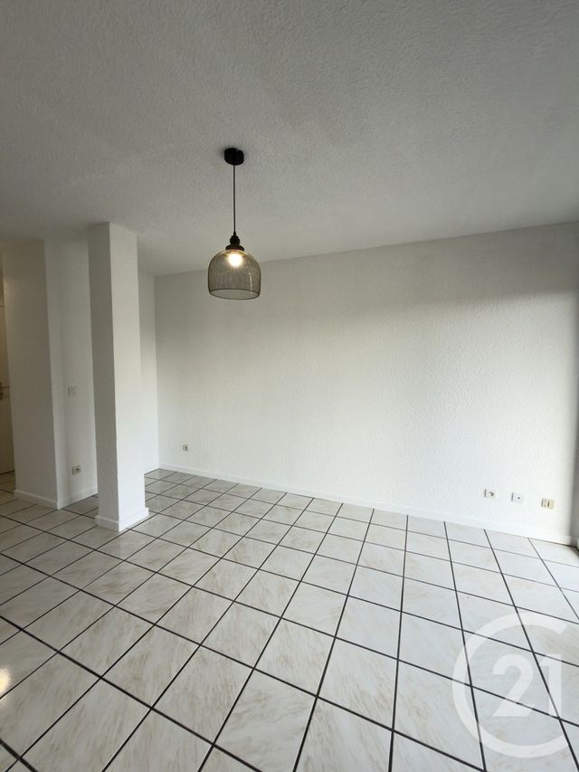 Appartement T2 &agrave; louer - 2 pi&egrave;ces - 35,27 m2 - Douvaine - 74 - RHONE-ALPES
