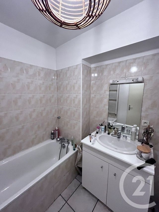 Appartement F2 &agrave; louer - 2 pi&egrave;ces - 49,46 m2 - Evian Les Bains - 74 - RHONE-ALPES