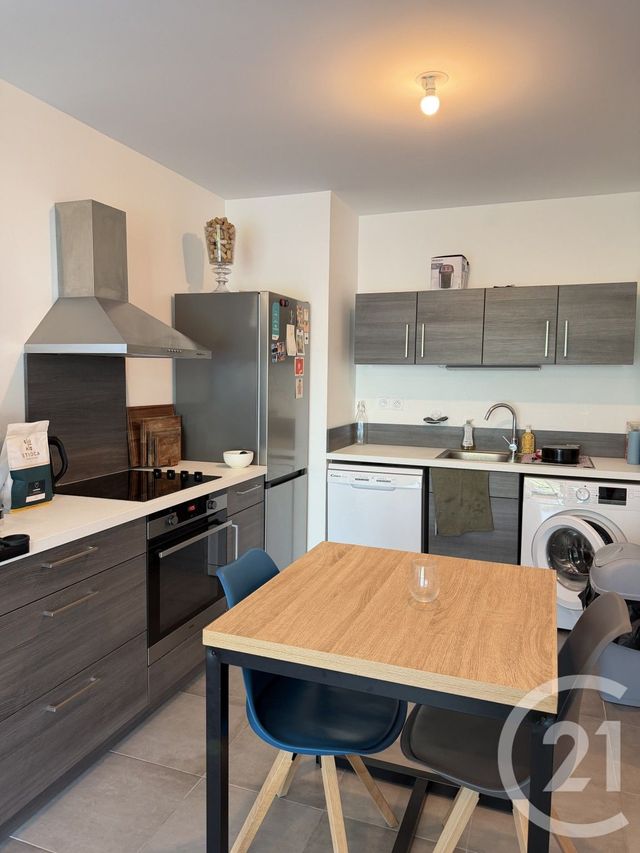 Appartement T3 &agrave; louer - 3 pi&egrave;ces - 55,24 m2 - Evian Les Bains - 74 - RHONE-ALPES