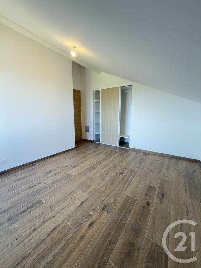 Maison &agrave; louer - 5 pi&egrave;ces - 137,50 m2 - Publier - 74 - RHONE-ALPES