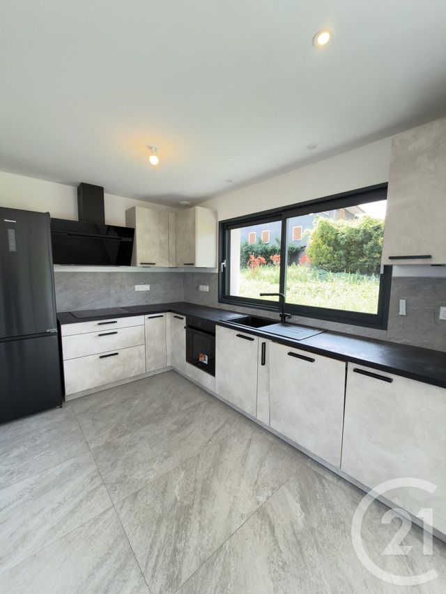 Maison &agrave; louer - 5 pi&egrave;ces - 137,50 m2 - Publier - 74 - RHONE-ALPES