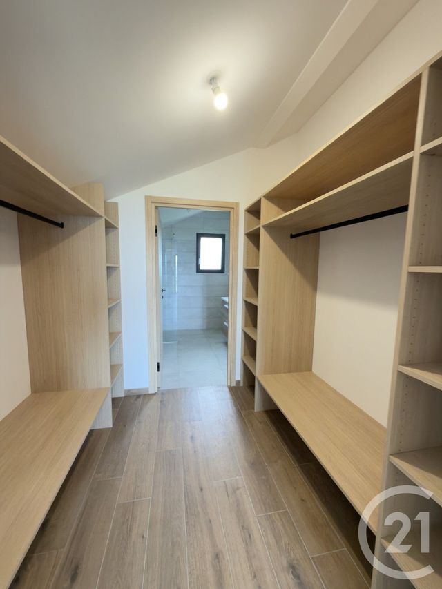 Maison &agrave; louer - 5 pi&egrave;ces - 137,50 m2 - Publier - 74 - RHONE-ALPES