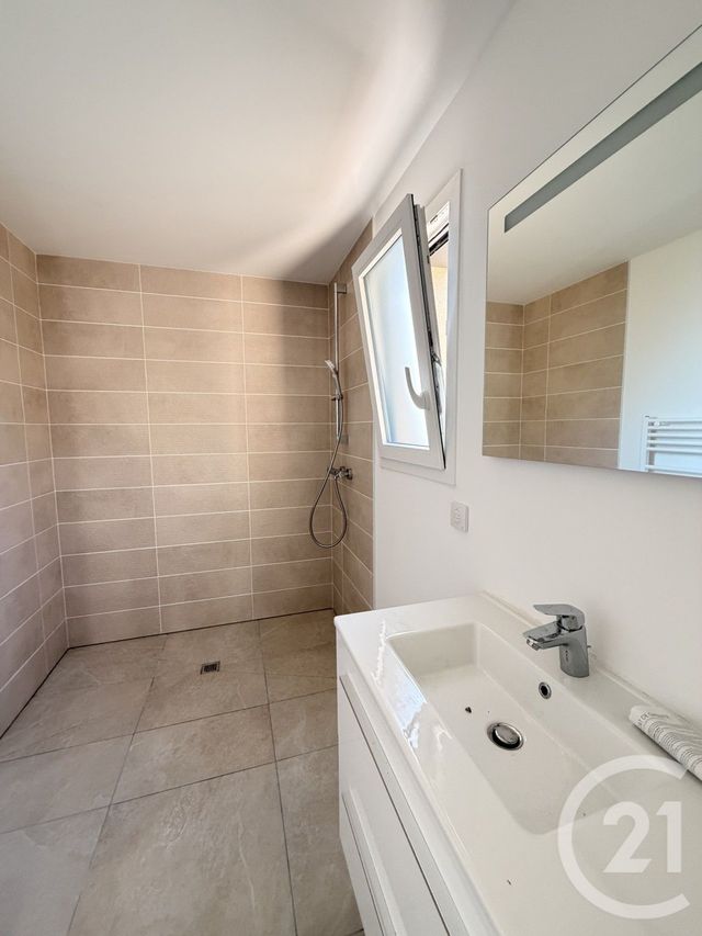 Maison &agrave; louer - 5 pi&egrave;ces - 106,74 m2 - Publier - 74 - RHONE-ALPES
