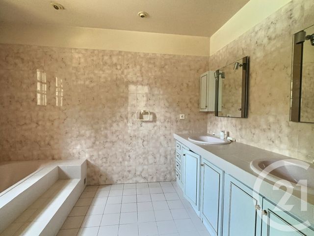 Maison à vendre - 5 pièces - 179,10 m2 - Valbonne - 06 - PROVENCE-ALPES-COTE-D-AZUR