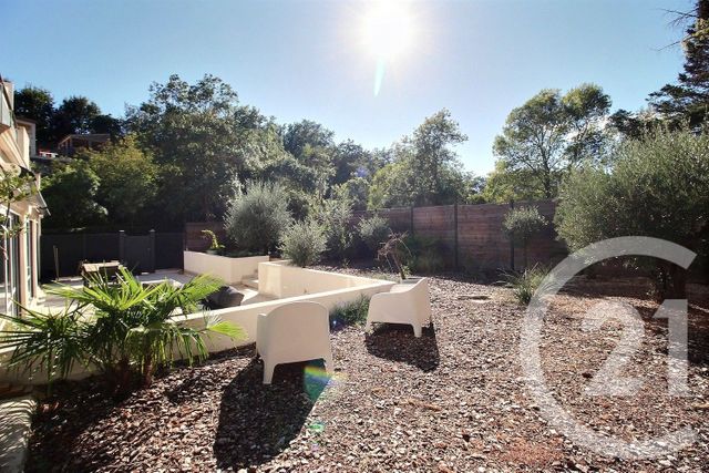 Maison à vendre - 5 pièces - 141,31 m2 - Chateauneuf Grasse - 06 - PROVENCE-ALPES-COTE-D-AZUR