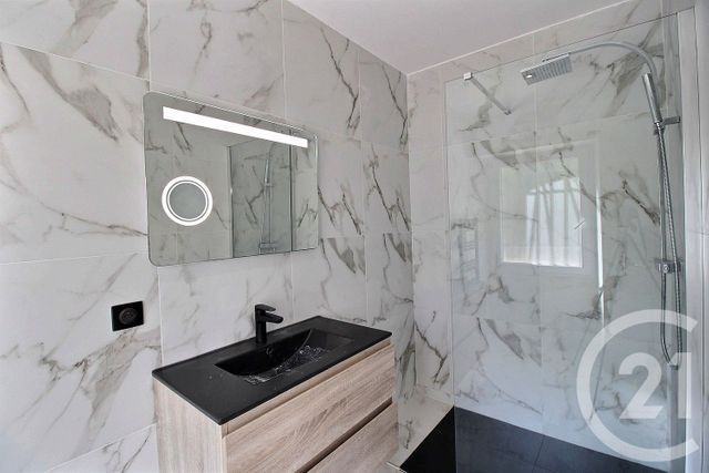 Maison à vendre - 5 pièces - 141,31 m2 - Chateauneuf Grasse - 06 - PROVENCE-ALPES-COTE-D-AZUR