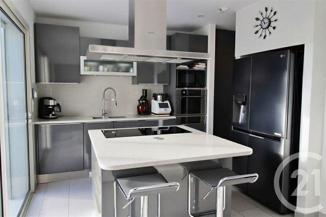 Maison &agrave; vendre - 7 pi&egrave;ces - 203,65 m2 - Valbonne - 06 - PROVENCE-ALPES-COTE-D-AZUR